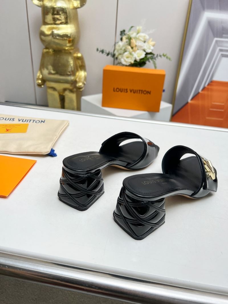 Louis Vuitton Slippers